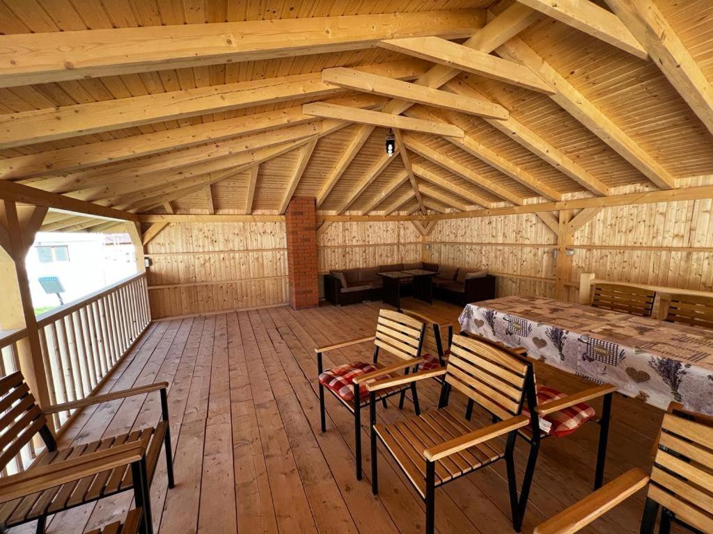 Готель Casa Bujor De Munte Dragoslavele Екстер'єр фото